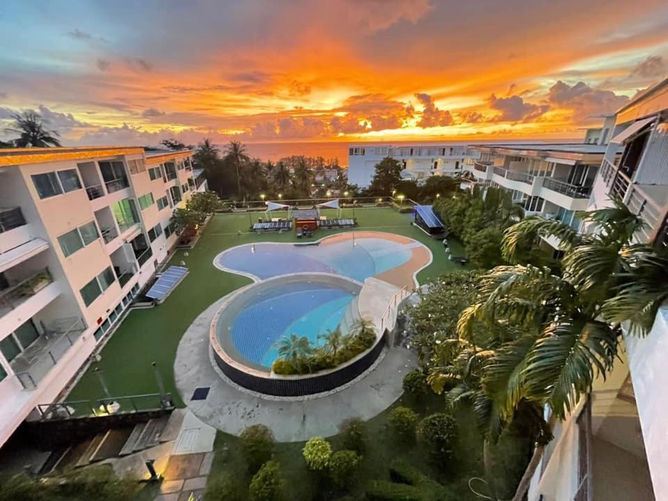 Karon Butterfly Kata Hill Condo By The Sea Ban Karon Екстер'єр фото