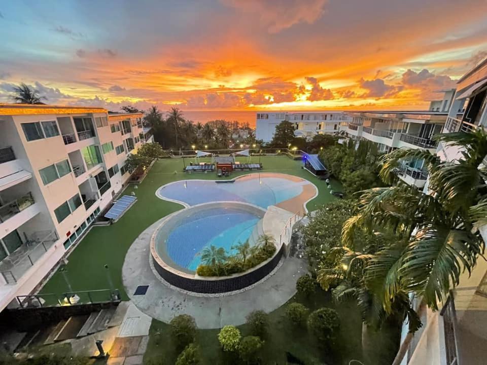Karon Butterfly Kata Hill Condo By The Sea Ban Karon Екстер'єр фото